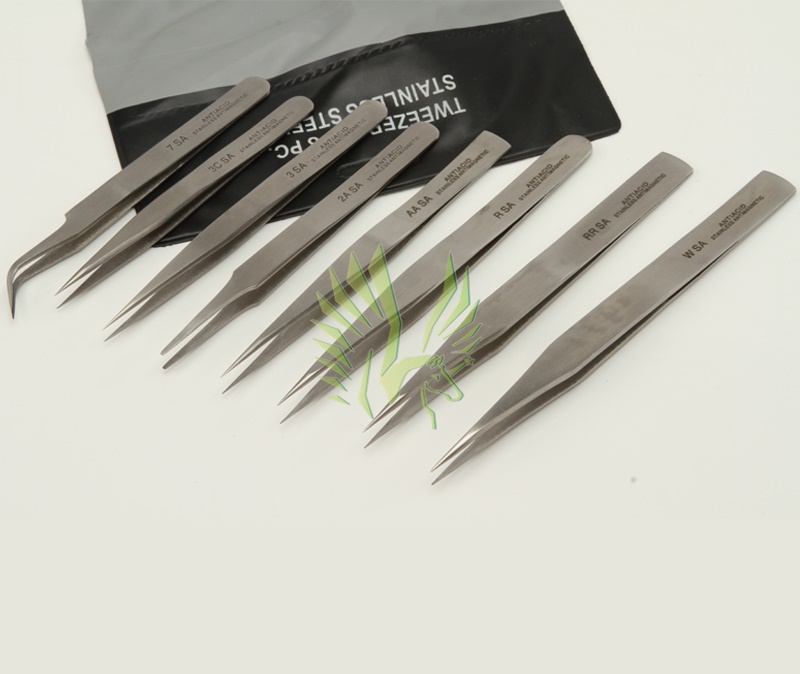 Pyramid Tweezers Set